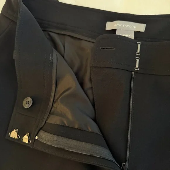 Ann Taylor Black Audrey Pants / Size 10 / Classic/Timeless - Picture 6 of 8